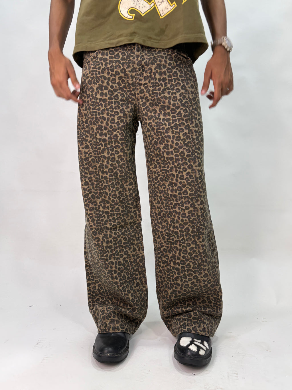 CHEETAH PRINT BAGGY JEANS