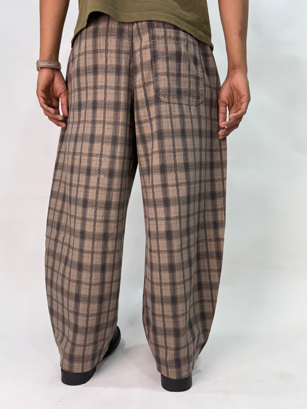 CHECKED RELAXED FIT TRACK