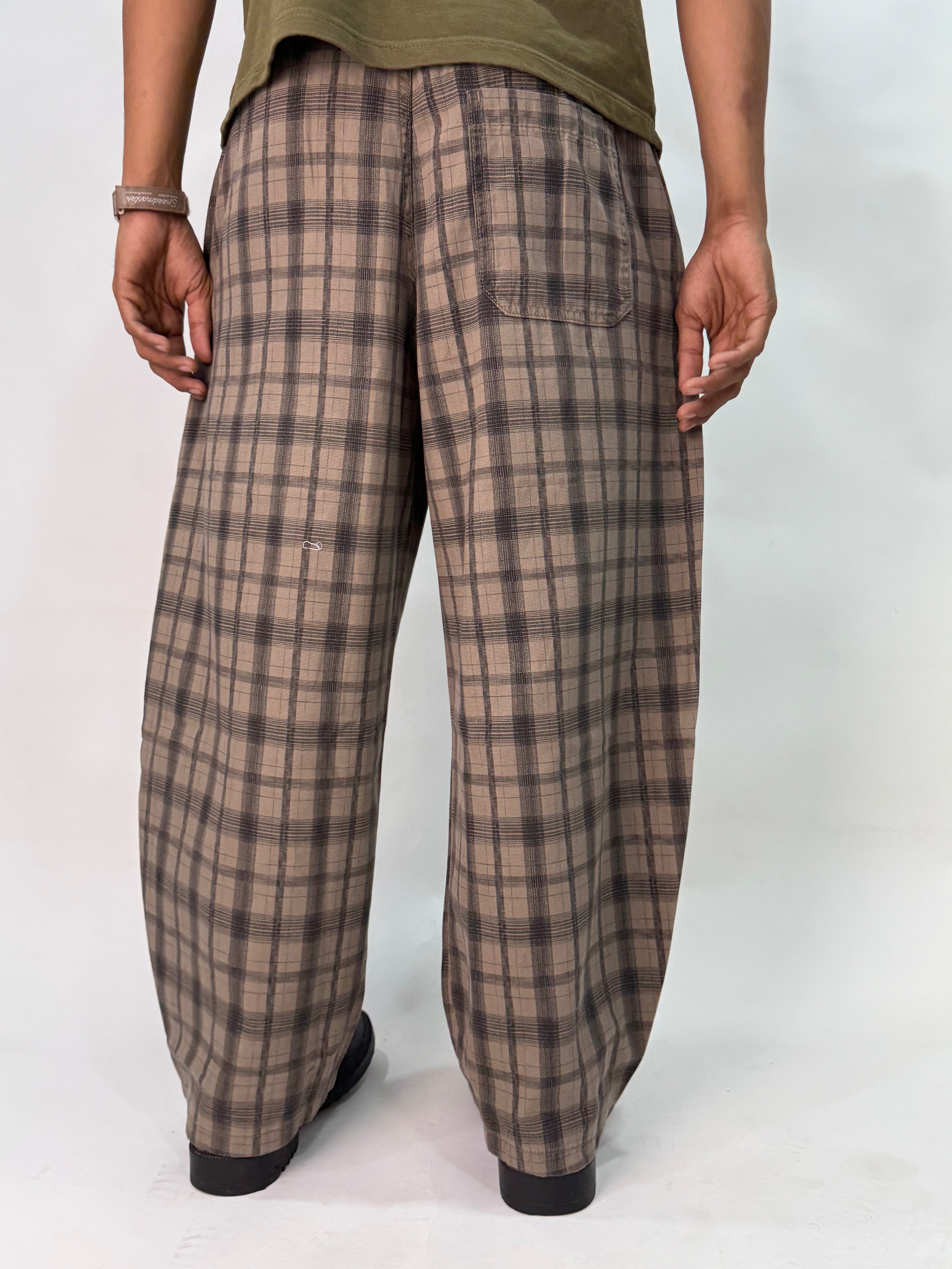 CHECKED RELAXED FIT TRACK