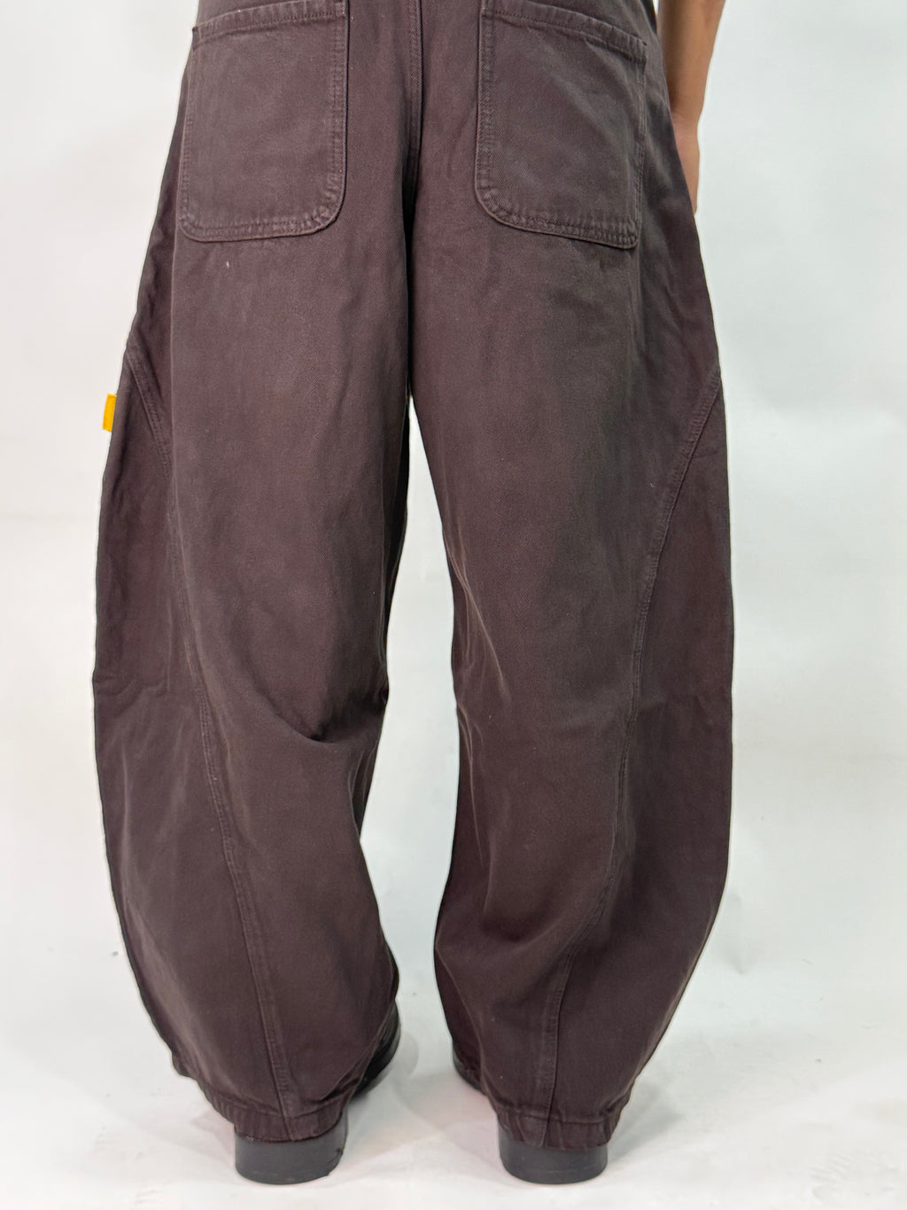 COFFEE BARREL FIT JEANS